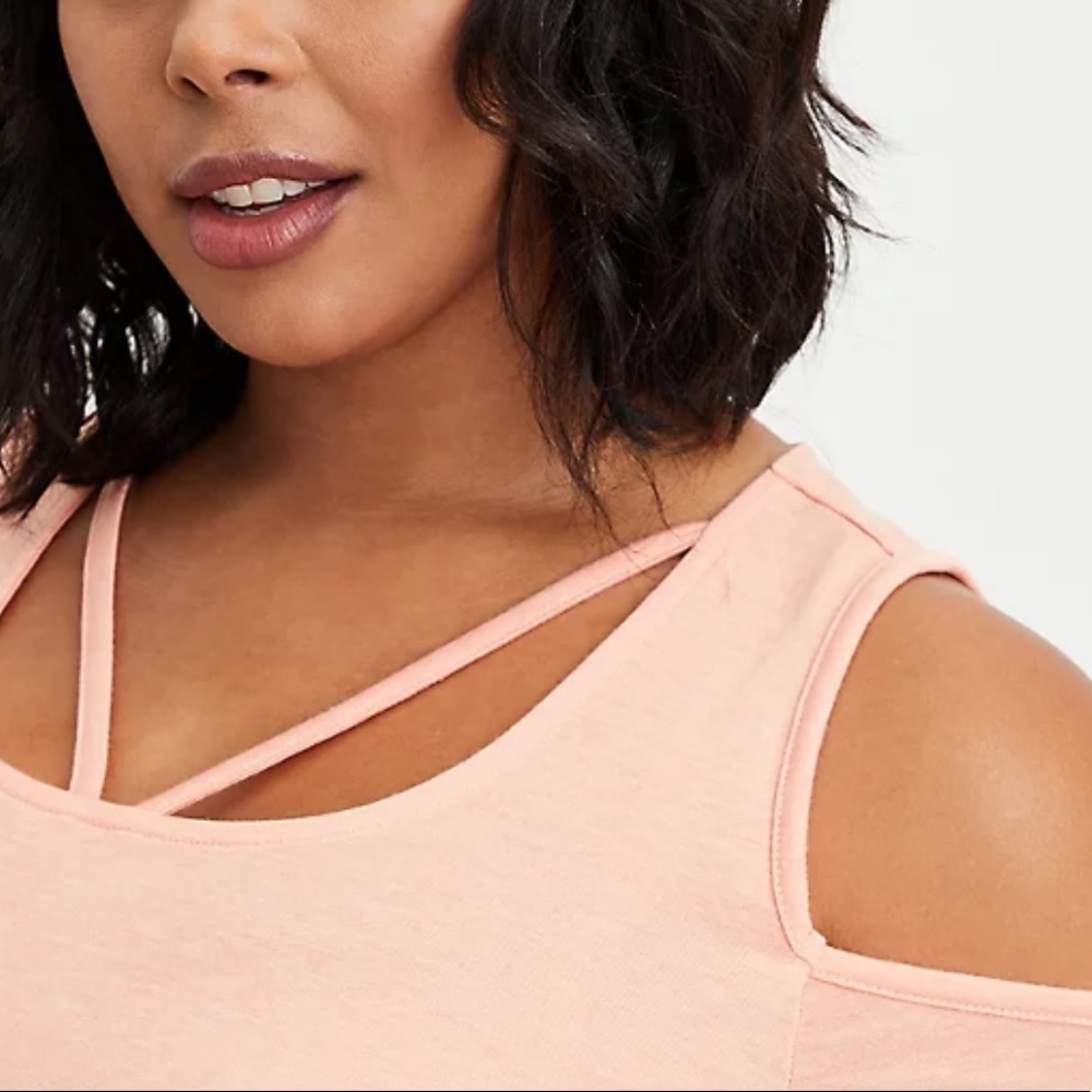 Torrid Mineral Wash Cold Shoulder Strappy Top in Peach‎ Size Large - Picture 3 of 10